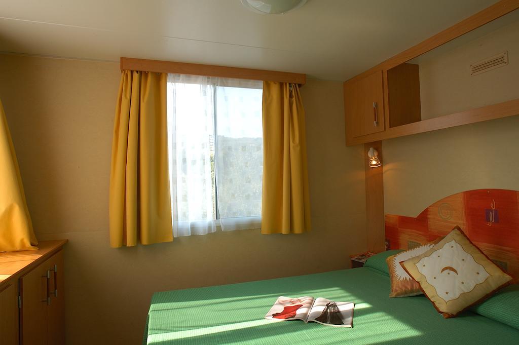 Camping Edy ディアーノ・マリーナ 部屋 写真